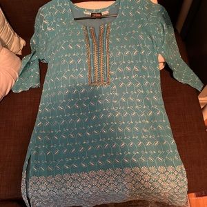 Indian top. Size 42